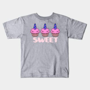 Sweet unicorn cupcakes Kids T-Shirt